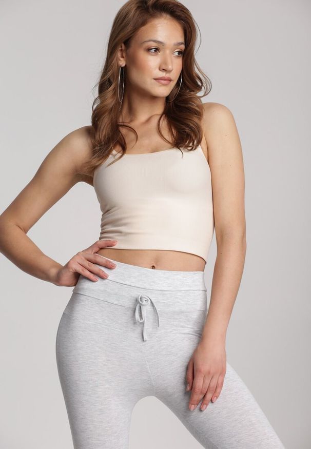 Renee - Jasnoszare Legginsy Bolireisis. Okazja: na spacer. Stan: podwyższony. Kolor: szary. Materiał: dzianina. Długość: długie