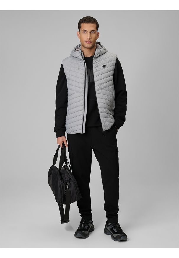 4f - 4F Bezrękawnik z wypełnieniem syntetycznym męski - szary 3XL. Typ kołnierza: kaptur. Kolor: szary. Materiał: syntetyk. Długość rękawa: bez rękawów. Wzór: jodełka