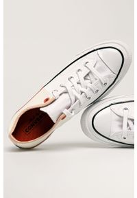 Converse - Tenisówki. Nosek buta: okrągły. Zapięcie: sznurówki. Kolor: biały. Materiał: syntetyk, materiał, guma. Szerokość cholewki: normalna. Obcas: na obcasie. Wysokość obcasa: średni, niski #2