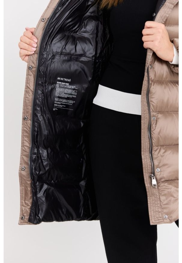 Hetrego - HETREGO Beżowa damska kurtka puchowa Leonie Quilted Woman Jacket With Detached Hood. Okazja: na co dzień. Kolor: beżowy. Materiał: puch. Długość rękawa: długi rękaw. Długość: długie. Styl: casual