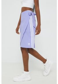 adidas Originals spódnica bawełniana kolor fioletowy mini prosta. Okazja: na co dzień. Kolor: fioletowy. Materiał: bawełna. Styl: casual #1