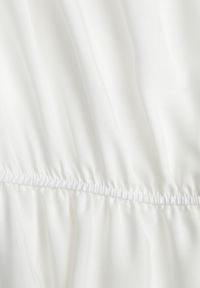 Renee - Biała Sukienka z Wiskozy o Rozkloszowanym Kroju z Falbanami Jonmy. Okazja: na co dzień. Typ kołnierza: dekolt w serek. Kolor: biały. Wzór: gładki, aplikacja. Typ sukienki: proste. Materiał: wiskoza. Długość rękawa: krótki rękaw. Sezon: lato. Styl: casual, elegancki. Długość: midi #6