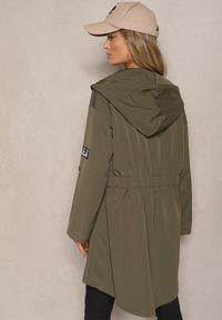 Renee - Ciemnozielona Kurtka Wiatrówka Oversize Palishe. Kolor: zielony. Długość rękawa: długi rękaw. Długość: długie. Styl: elegancki