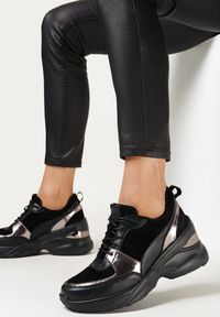 Born2be - Czarno-Srebrne Sneakersy na Koturnie z Wkładką ze Skóry Naturalnej Keyara. Nosek buta: okrągły. Zapięcie: sznurówki. Kolor: srebrny. Materiał: skóra. Sezon: lato, wiosna, jesień. Obcas: na koturnie. Wysokość obcasa: średni #1