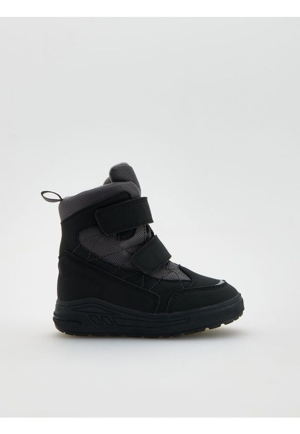 Reserved - Wodoodporne buty na rzepy - czarny. Zapięcie: rzepy. Kolor: czarny. Materiał: materiał