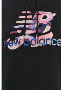 New Balance - Bluza. Kolor: czarny. Materiał: dzianina. Długość rękawa: długi rękaw. Długość: długie. Wzór: nadruk #5