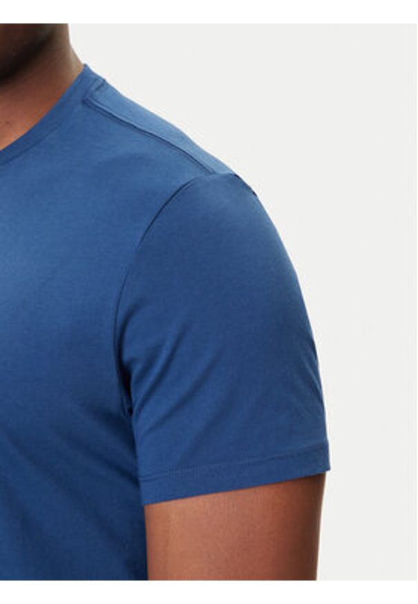Calvin Klein Jeans T-Shirt Center Monogram LV04RC857G Niebieski Regular Fit. Kolor: niebieski. Materiał: bawełna