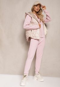 Renee - Różowy Casualowy Komplet Dresowy z Domieszką Bawełny Bluza z Kapturem i Spodnie Joggery Sineva. Kolor: różowy. Materiał: bawełna, dresówka