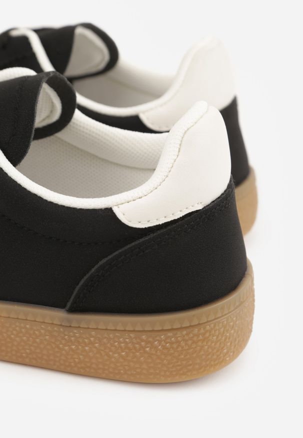 Born2be - Czarne Sneakersy na Kauczukowej Podeszwie z Geometrycznym Motywem Vikioria. Okazja: na co dzień. Kolor: czarny. Materiał: kauczuk. Wzór: geometria