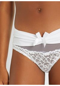 bonprix - Figi panty. Kolor: biały. Materiał: bawełna, koronka. Wzór: koronka