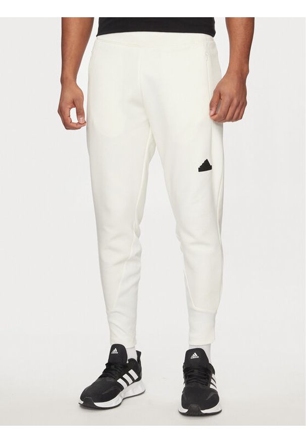 Adidas - adidas Spodnie dresowe Z.N.E. Premium IN1912 Biały Regular Fit. Kolor: biały. Materiał: syntetyk, bawełna