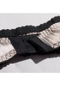 Intica - Komplet bielizny z geometrycznymi detalami Melek. Kolor: wielokolorowy. Materiał: materiał. Wzór: geometria #8