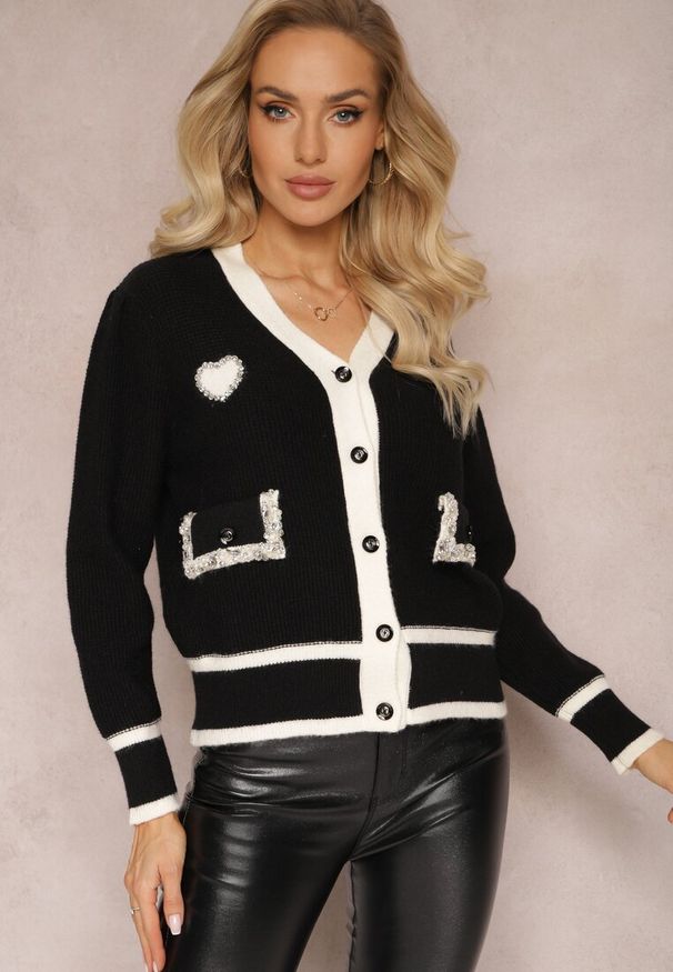 Renee - Czarny Wiskozowy Sweter Kardigan z Kontrastową Lamówką i Naszywkami Narjee. Kolor: czarny. Materiał: wiskoza. Wzór: aplikacja