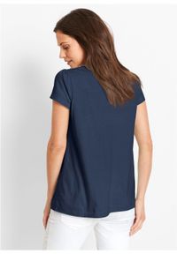 Shirt bawełniany z koronką i krótkim rękawem bonprix ciemnoniebieski. Kolor: niebieski. Materiał: bawełna, koronka. Długość rękawa: krótki rękaw. Długość: krótkie. Wzór: koronka #3