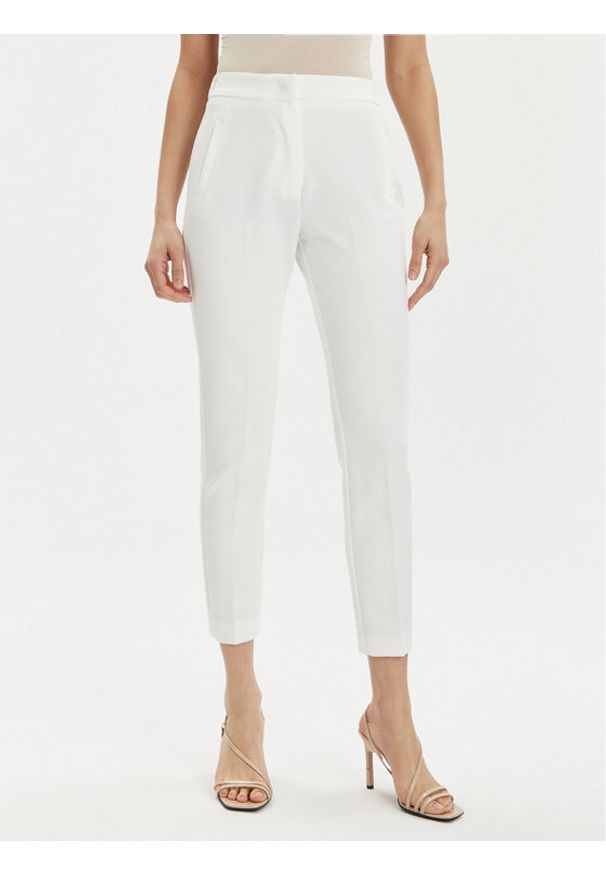 Kontatto Spodnie materiałowe CO901 Biały Regular Fit. Kolor: biały. Materiał: syntetyk