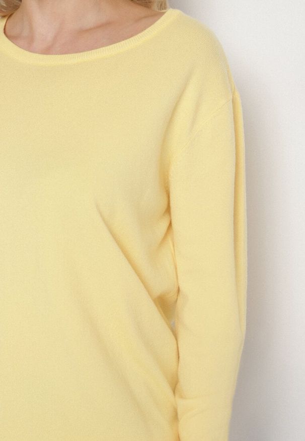 Born2be - Żółty Sweter z Kaszmirem i Ściągaczami Sanaliene. Okazja: na co dzień. Kolor: żółty. Materiał: kaszmir. Styl: elegancki, casual