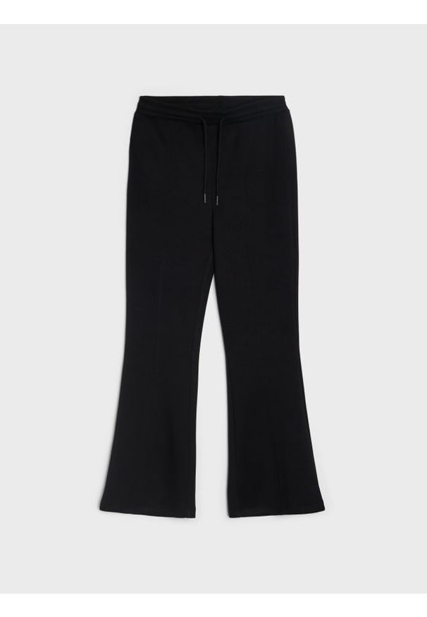 Sinsay - Spodnie flare - czarny. Kolor: czarny