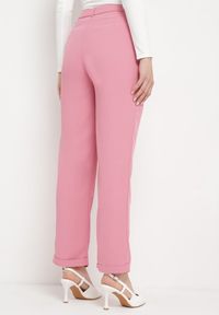 Born2be - Różowe Spodnie o Klasycznym Fasonie z Podwiniętymi Nogawkami z Ukrytym Suwakiem Wilelma. Kolor: różowy. Sezon: wiosna. Styl: klasyczny #7