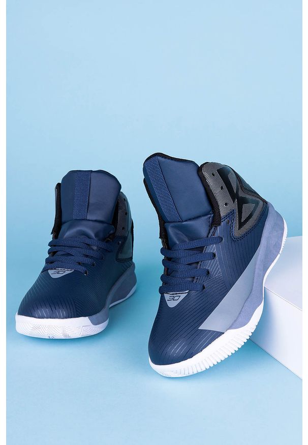 Casu - Granatowe buty sportowe sznurowane casu 201a/bg. Kolor: niebieski, wielokolorowy, szary