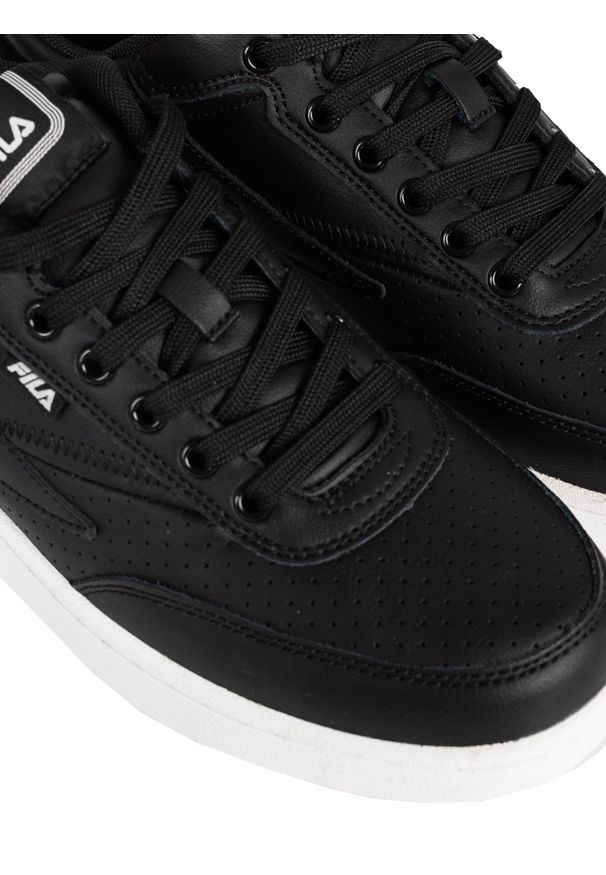 Fila Sneakersy "Sevaro" | FFM0217 | Mężczyzna | Czarny. Nosek buta: okrągły. Kolor: czarny. Materiał: skóra. Wzór: aplikacja, nadruk