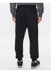 GANT - Gant Spodnie dresowe Reg Tonal Shield Pants 2039023 Czarny Regular Fit. Kolor: czarny. Materiał: bawełna, dresówka #5