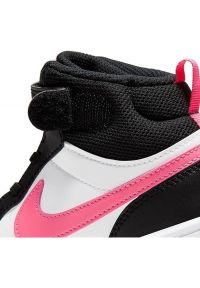 Buty Nike Court Borough Mid2 (PSV) Jr CD7783-005 białe. Kolor: biały. Materiał: materiał, syntetyk, skóra. Szerokość cholewki: normalna. Model: Nike Court #8