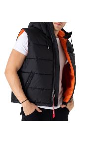 Bezrękawnik Alpha Industries Puffer Vest FD 11811003 - czarny. Kolor: czarny. Materiał: poliester. Długość rękawa: bez rękawów. Sezon: jesień, zima. Styl: klasyczny, elegancki #1