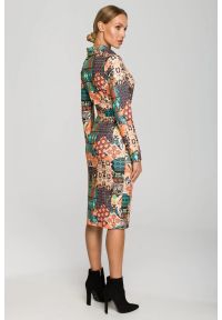 Sukienki.shop - Ołówkowa sukienka z odważnym nadrukiem koszulowa góra. Okazja: na randkę, do pracy. Wzór: nadruk. Typ sukienki: ołówkowe, koszulowe. Styl: wizytowy #3