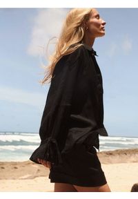 Reserved - Lniane szorty - czarny. Kolor: czarny. Materiał: len