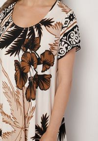 Born2be - Czarna Sukienka z Wiskozy o Rozkloszowanym Kroju w Roślinny Wzór Miratiela. Okazja: na co dzień. Kolor: czarny. Materiał: wiskoza. Długość rękawa: krótki rękaw. Sezon: wiosna, lato. Styl: casual, elegancki #5