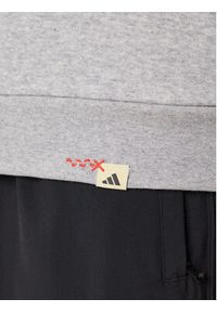 Adidas - adidas Bluza Doodle Hunt Hike Graphic JM6503 Szary Regular Fit. Kolor: szary. Materiał: bawełna #4
