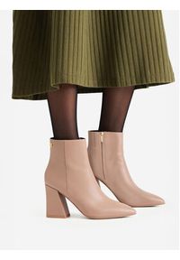 Nine West Botki CEO-AIDA-01 Beżowy. Kolor: beżowy. Materiał: materiał #7
