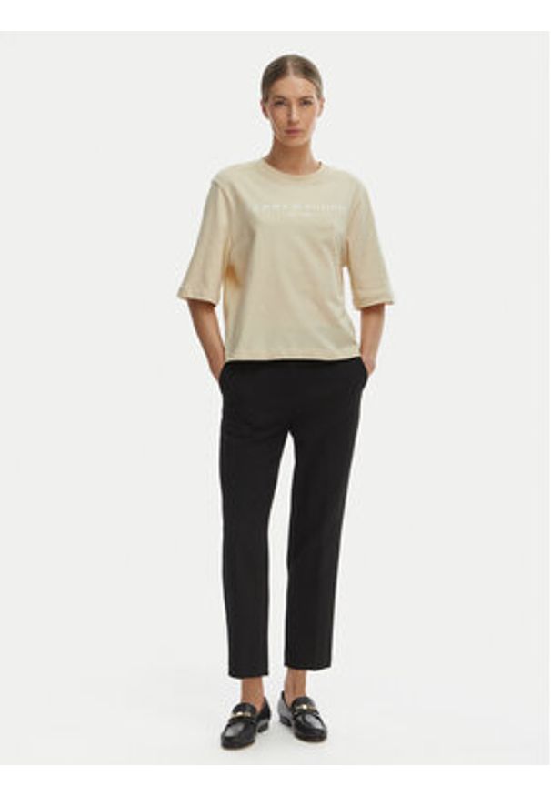 TOMMY HILFIGER - Tommy Hilfiger T-Shirt WW0WW47811 Beżowy Relaxed Fit. Kolor: beżowy. Materiał: bawełna