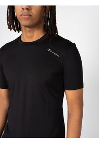 Champion T-Shirt "Tech Quick-Dry" | 218009 | Mężczyzna | Czarny. Okazja: na co dzień. Kolor: czarny. Materiał: poliester, elastan. Wzór: nadruk. Styl: casual, klasyczny #5