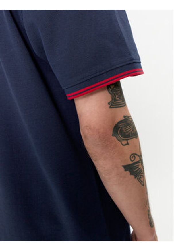 Wrangler Polo 112350403 Granatowy Regular Fit. Typ kołnierza: polo. Kolor: niebieski. Materiał: bawełna