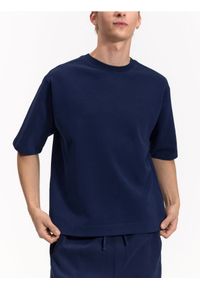 Reserved - T-shirt z grubej dzianiny - granatowy. Kolor: niebieski. Materiał: dzianina #1