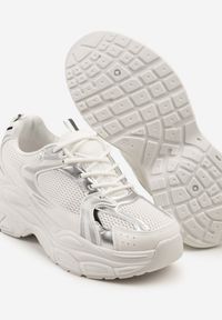 Born2be - Biało-Srebrne Sneakersy Vices na Grubej Podeszwie z Tłoczeniami Nativine. Okazja: na co dzień. Kolor: biały. Materiał: jeans #6