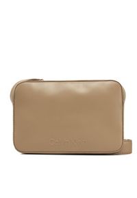 Calvin Klein Torebka Embossed Logo Camera Bag K60K612555 Brązowy. Kolor: brązowy. Materiał: skórzane #5