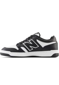 Buty unisex New Balance BB480LBA – czarno-białe. Okazja: na co dzień. Kolor: czarny. Materiał: skóra, syntetyk, materiał, dresówka. Szerokość cholewki: normalna. Sport: turystyka piesza #4