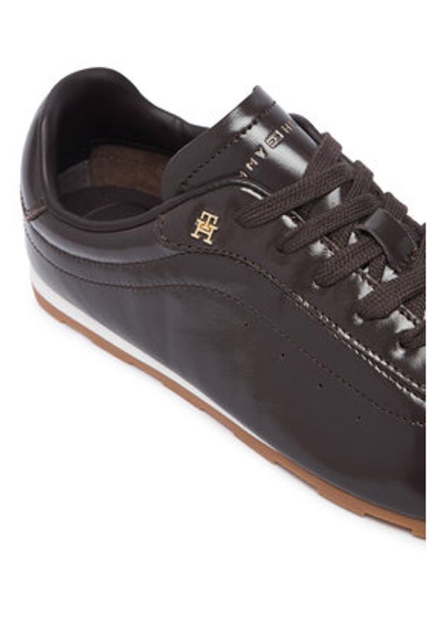 TOMMY HILFIGER - Tommy Hilfiger Sneakersy Bella Sneaker Leather FW0FW09495 Brązowy. Kolor: brązowy. Materiał: skóra