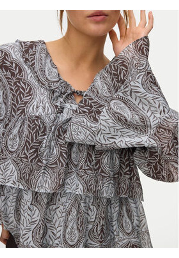 Vero Moda Bluzka Tara 10346962 Błękitny Regular Fit. Kolor: niebieski. Materiał: wiskoza