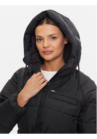 Tommy Jeans Płaszcz zimowy Vail DW0DW18842 Czarny Regular Fit. Kolor: czarny. Materiał: syntetyk. Sezon: zima