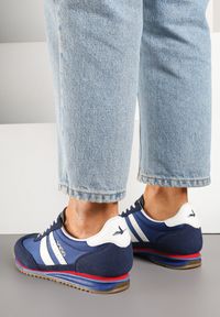 Renee - Granatowe Sneakersy Vico z Ozdobnymi Paskami Voinea. Zapięcie: pasek. Kolor: niebieski. Materiał: jeans. Wzór: paski. Sezon: lato #3