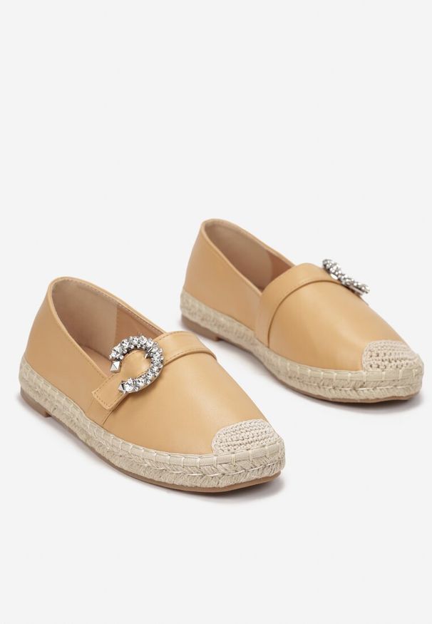 Born2be - Ciemnobeżowe Espadryle Nemotis. Zapięcie: bez zapięcia. Kolor: beżowy. Sezon: lato, wiosna