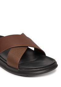 TOMMY HILFIGER - Tommy Hilfiger Klapki D Density Hilfiger Lth Cc Sand FM0FM05358 Brązowy. Kolor: brązowy. Materiał: skóra