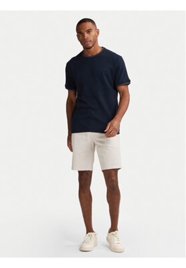 Petrol Industries Szorty materiałowe M-1050-SHO527 Biały Regular Fit. Kolor: biały. Materiał: bawełna