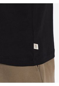 outhorn - Outhorn T-Shirt TTSHM453 Czarny Regular Fit. Kolor: czarny. Materiał: bawełna #5