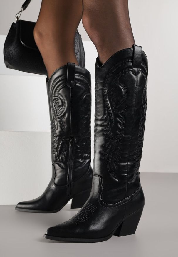 Born2be - Czarne Kozaki Kowbojki na Stożku z Przeszywanym Wzorem na Cholewce Feressa. Okazja: na co dzień. Kolor: czarny. Materiał: jeans. Szerokość cholewki: normalna. Obcas: na stożku. Styl: casual