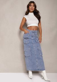 Renee - Jasnoniebieska Ołówkowa Spódnica Maxi z Bawełny z Kieszeniami Metrima. Okazja: na co dzień, na spacer. Kolor: niebieski. Materiał: bawełna. Styl: casual, elegancki