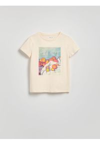 Reserved - Bawełniany t-shirt z nadrukiem - beżowy. Kolor: beżowy. Materiał: bawełna. Wzór: nadruk